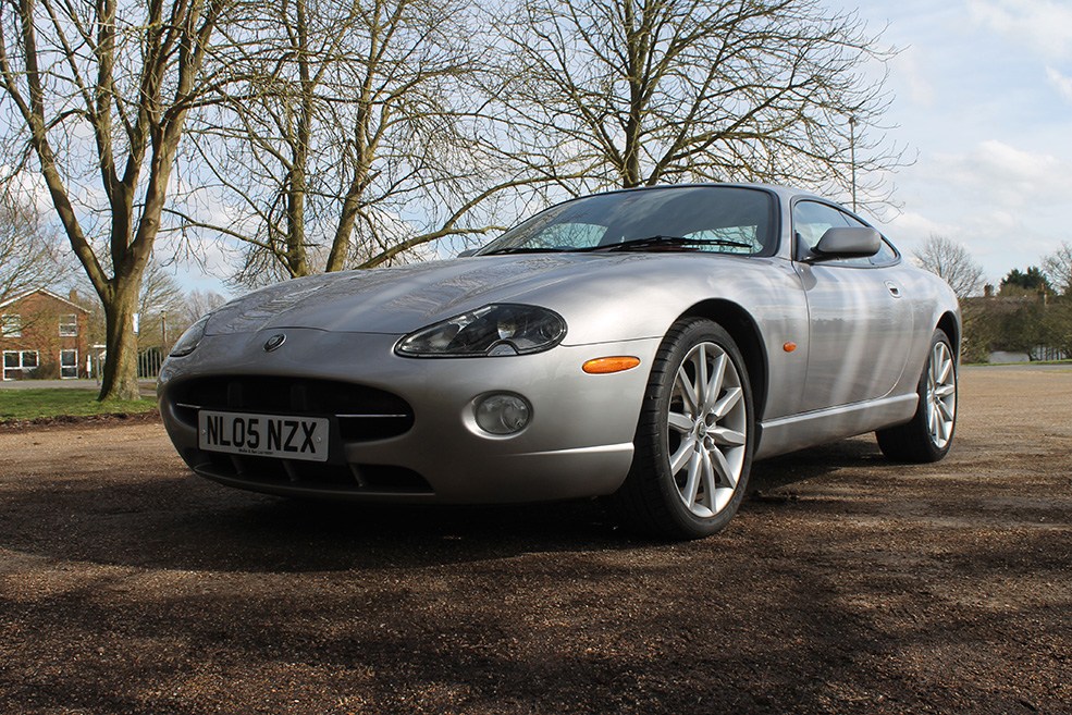 road-test-2005-jaguar-xk8-classics-world