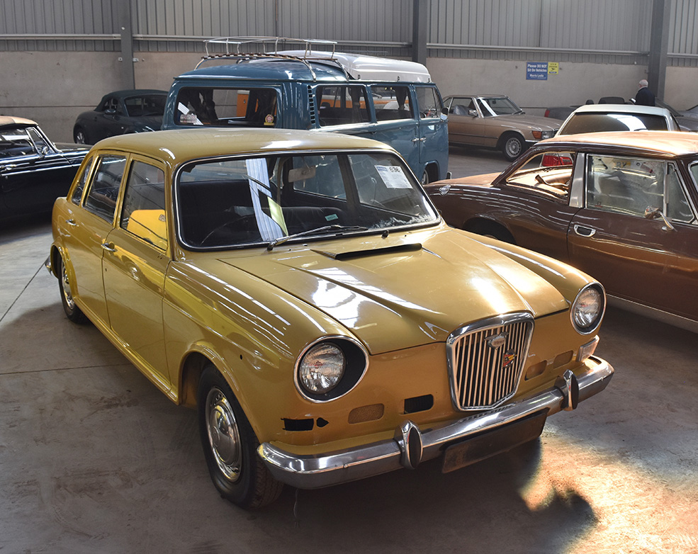 MORRIS LESLIE APRIL AUCTION