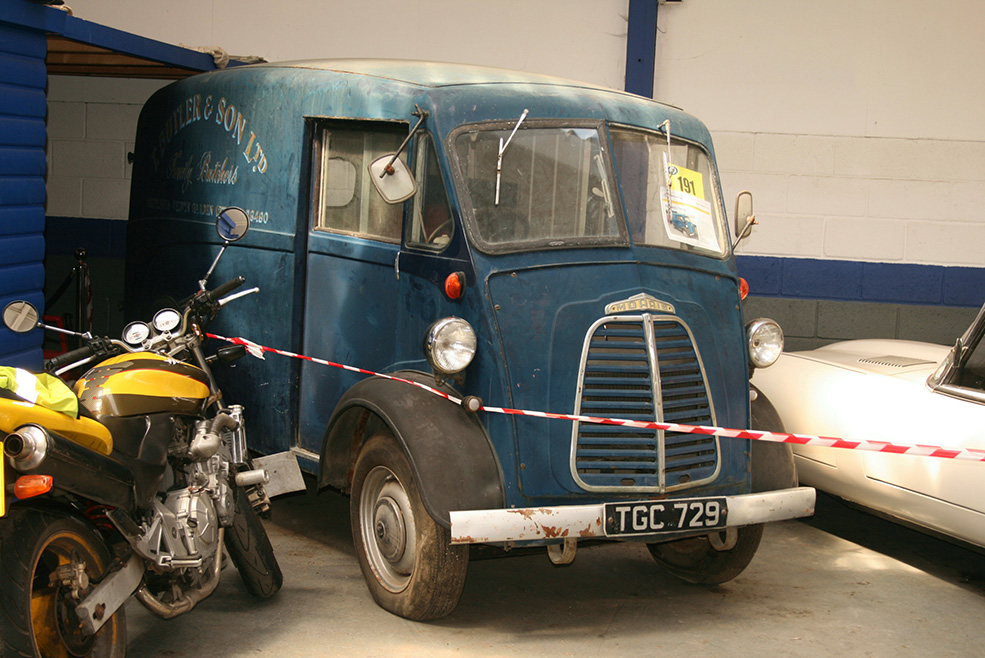 1985 Morris J Type Van