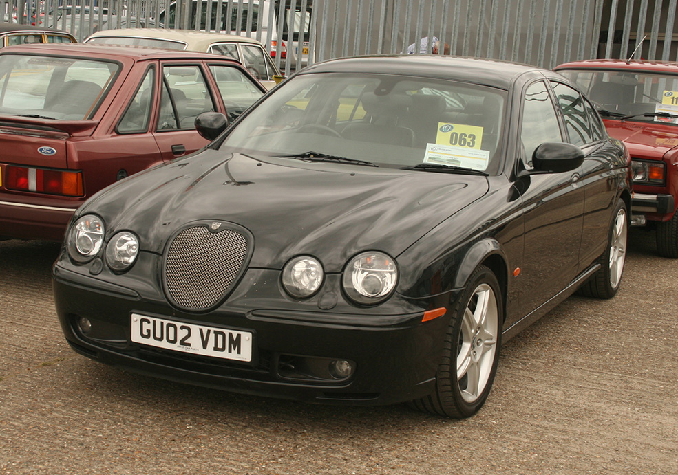 2000 Jaguar S-Type V8 R