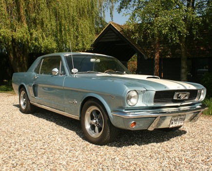 1966-Ford-Mustang-289cu-in-V8-Coupe