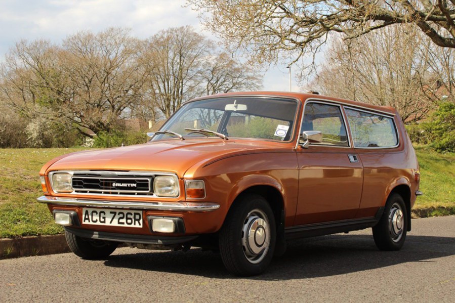 Resplendent in metallic Reynard Bronze, this 1977 Allegro 1500 Estate showed just under 50,000 miles and looked to be in very good shape throughout. It was hammered away for £3400 against an upper estimate of £2000.