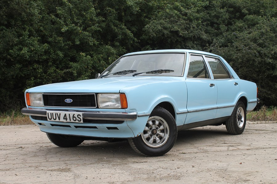 Ford Cortina Mk4 in light blue
