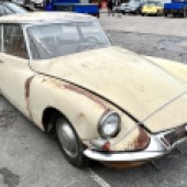 Perhaps one for brave souls only, this 1964 Citroën DS has been imported from sunny California, so is likely to be more solid than it first appears. It’s far from a weekend project, but at an estimated £3000-£4000 it could be a worthwhile one.