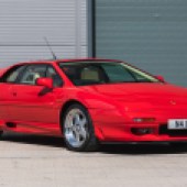 Deep-freeze weather conditions didn’t deter bidding on this Lotus Esprit 2.2 Turbo, the ultimate development of the original four-cylinder Esprit. It sold for £33,862.