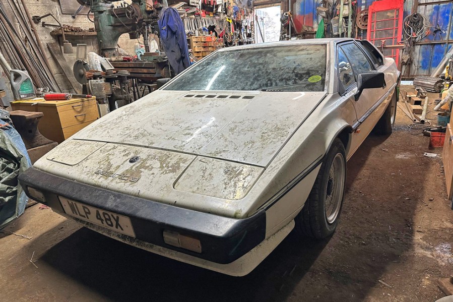 Barn stored for the past few years due to the owner's ill health, this Monaco White 1982 Lotus Esprit shows 69,000 miles. Last roadworthy in 2018, it is now in need of recommissioning and is expected to generate bids of between £14,000-£18,000.