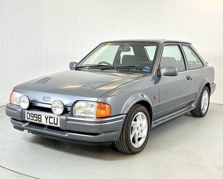 Resplendent in Mercury Grey, this rather special 1987 Ford Escort RS Turbo showed just 37,000 miles and was in factory specification save for an alarm. It sold at the top end of its guide for £29,906.