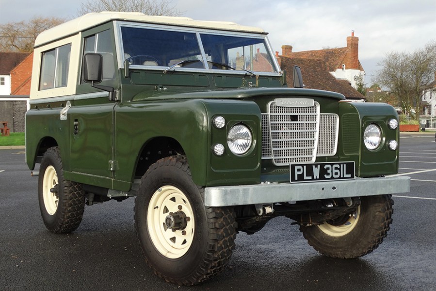 land rover series 3 road trip