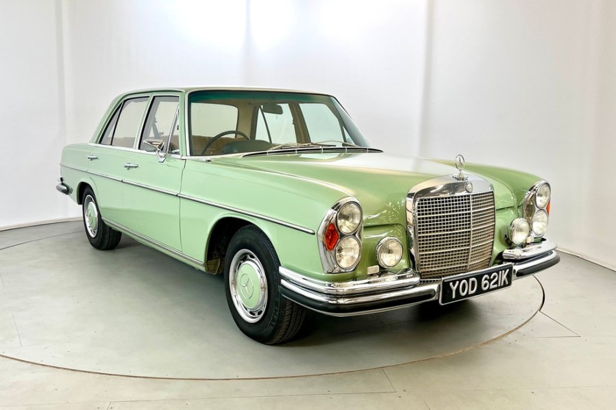 Sold new in South Africa before being imported in 2016 and fully UK registered, this 1972 Mercedes 280 is the fuel-injected SE model and is finished in sought-after Caledonia Green with a Palomino Tan interior. It comes with a large history file and is guided at £22,000-£28,000.
