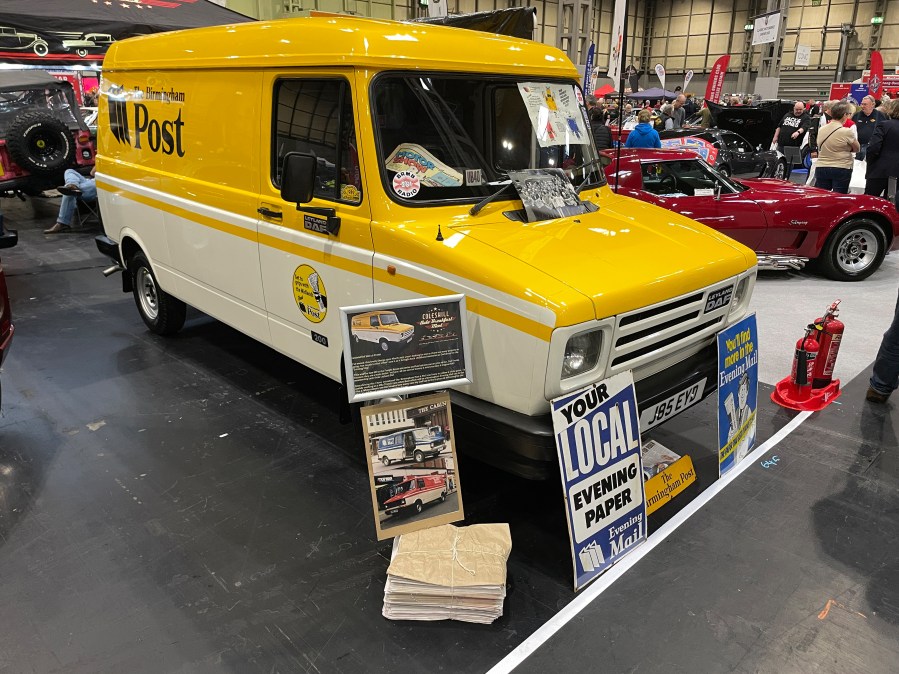 Another commercial which caught our eye was this Sherpa – or rather, Freight Rover 200. The owner added the Birmingham Post & Mail livery as his father used to drive these vans for the paper back in the day