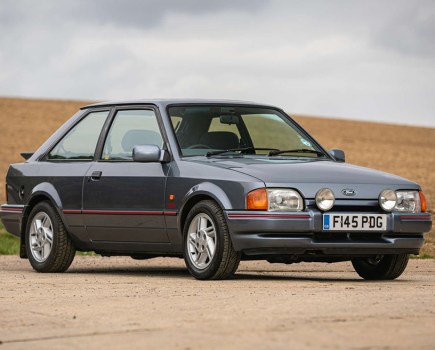 With just 2859 miles covered from new, Ford Escort XR3is don’t come much lower mileage than this 1988 car. Resplendent in Mercury Grey, it benefitted from a recent mechanical recommission and sold for £22,500.