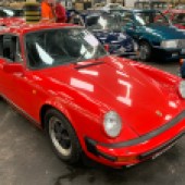 The market still loves an air-cooled Porsche. Estimated at £38,000–42,000, this 1986 911 Carrera 3.2 comes in Guards Red with a great history file including a new clutch and brakes.