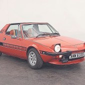 Described by Brightwells as amongst the nicest they’ve seen, this 1978 Fiat X1/9 looked great on Minilite-style wheels and sporting its period-correct graphics. Also including the original luggage set and standard wheels, the winning bidder saw fit to pay £8131 for it.