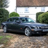 As values on the X350 generation Jaguar XJ slowly start climbing, tidy examples in the right spec are becoming collectible. This 2004 XJR presented smartly with its light grey leather and wood interior – an unusual spec for the sporty R model – and sold for £9104.