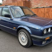 The BMW E30 is a sought-after classic, and this 1987 325i saloon looks a lovely example with its tasteful Royal Blue over magnolia leather specification. Throw in a recent respray and decent history folder, and the £5000–6000 estimate looks mighty tempting.