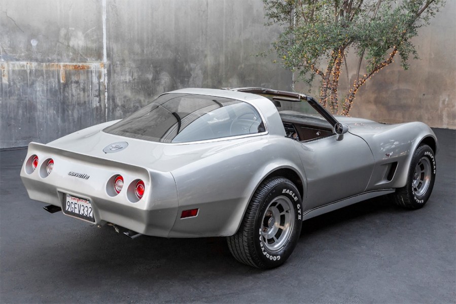 A fastback rear window was added to the Corvette C3 for its 1978 model year