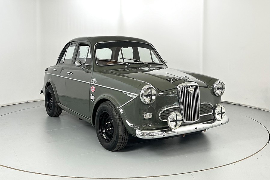 Built to ‘fast-road’ spec, this 1960 Wolseley 1500 looks smart on black banded steel wheels and has been fitted with spotlights, a stainless-steel exhaust, lowered suspension and a wood-rimmed Moto-Lita steering wheel amongst other upgrades. It all equates to a £5000–6000 estimate