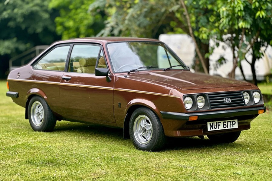 Formerly owned and uniquely specced with automatic transmission by Henry Ford II, this 1976 Ford Escort RS2000 cut a dash in Roman Bronze Metallic and sold for an impressive £59,063