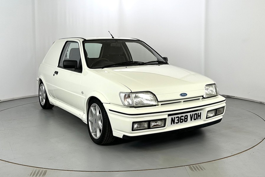 Sporting the RS1800 running gear and bodykit, this 1995 Ford Fiesta Van looked smart on RS seven-spoke alloys and even boasts the RS1800’s Recaro seats – it surpassed its estimate to fetch £4360