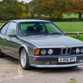 Despite a not particularly low 114,000 miles on the clock, this 1989 BMW E24 M635CSI looked a stunning example of the ‘sharknose’ coupe. Rare with a manual transmission and backed up by extensive specialist history, the ‘80s icon fetched £32,604