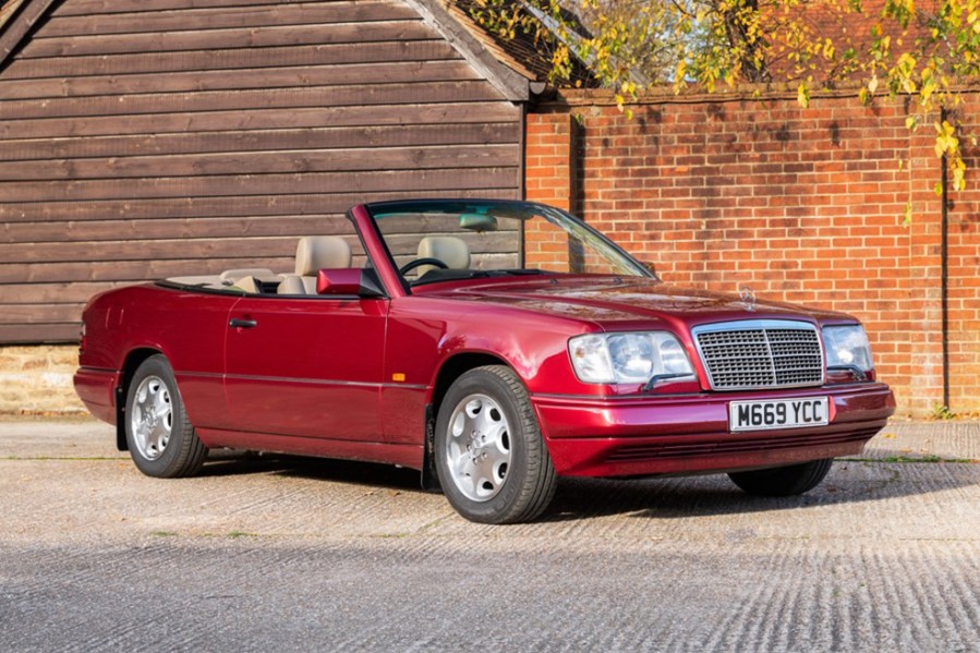 This 1994 Mercedes E220 Cabriolet is a late facelift ‘A124’, and looks stunning in Almandine Red metallic with Mushroom leather trim and polished eight-hole wheels. Described as “one of the finest available,” this classy cabriolet could be yours for an estimated £16,000–20,000