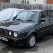 As if a ‘small bumper’ three-door Mk2 Golf GTI 16V wasn’t desirable enough, this 1989 car sports the ultra-rare Oettinger-tuned engine, bumping power up to 155bhp. Benefitting from a new cambelt, water pump, starter motor, alternator and shocks in 2022 and MoT’d until January 2026, the uber cool hot hatch is guided at £10,000–15,000