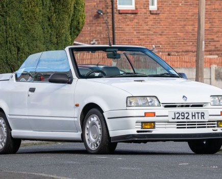 Surely unique on the market right now is this uber cool 1992 Renault 19 16v Cabriolet. Smart in Glacier White and boasting a fresh mohair hood, this original UK car shows just 54,000 miles and earns itself an £8000–10,000 estimate