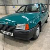 Used as a taxi in the TV mini-series, Lockerbie: A Search for Truth, this 1988 Vauxhall Belmont was resplendent in Pine Green and looked to be in very good order throughout. Surely something of a unicorn, it sold at the upper end of its guide for £3300