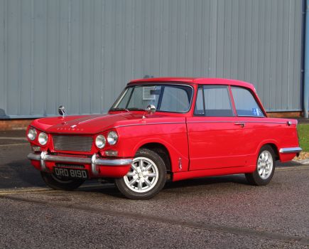 An earlier 1.6-litre car, this 1966 Triumph Vitesse has been the vendor’s daily driver for the past three and a half years. It’s been well maintained and is said to be in excellent condition inside and out, making the £3000-£4000 estimate look very tempting indeed