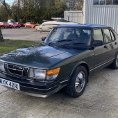 Early 1981 Saab 900 Turbo shows 77,000 miles and is estimated at £8000-£10,000.