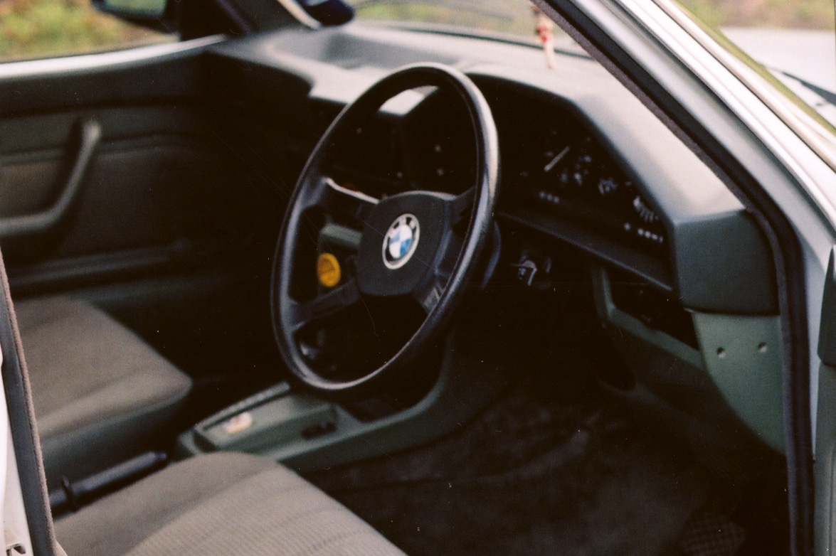 E28 interior